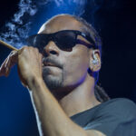 hip-hop-star-snoop-dogg-says-bitcoin-‘here-to-stay’—-lauds-nfts-for-creating-direct-connection-between-artists-and-fans