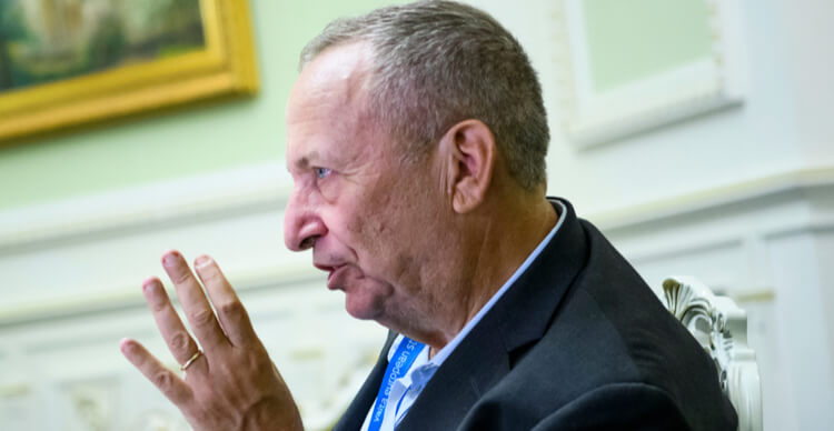 lawrence-summers:-cryptocurrencies-are-here-to-stay