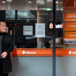south-korean-crypto-exchange-bithumb-bans-employees-from-trading-bitcoin