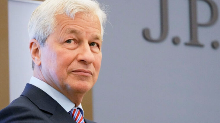 jpmorgan-begins-offering-5-cryptocurrency-funds-to-clients