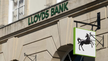 multi-billion-dollar-financial-services-firm-lloyds-looks-to-hire-a-digital-currency-expert