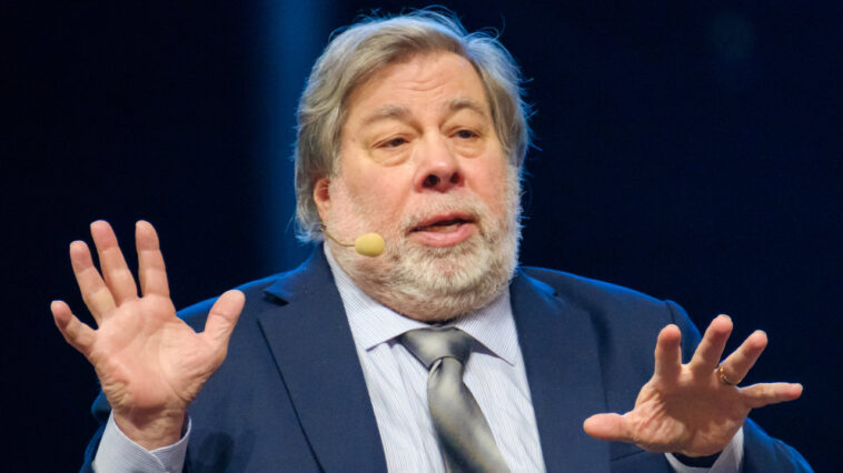 apple-co-founder-steve-wozniak-warns-governments-will-never-allow-crypto-to-be-out-of-their-control
