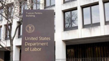 fidelity’s-bitcoin-401(k)-offering-risks-retirement-security-of-americans,-says-labor-department-official