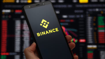 binance-blocks-accounts-linked-to-relatives-of-senior-russian-officials
