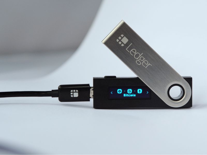 ledger-continues-to-defend-recovery-system,-says-it’s-always-‘technically’-possible-to-extract-users’-keys